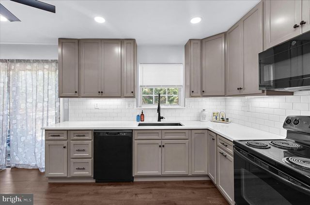 458 LOGAN DR, Westminster, MD 21157