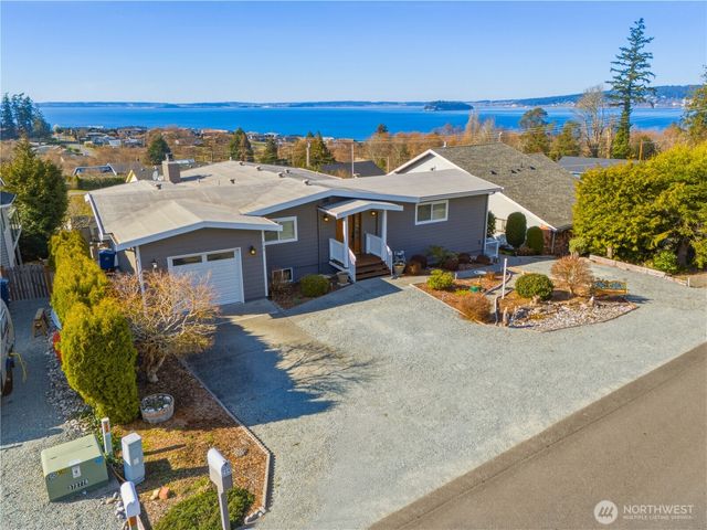 704 Flintstone Drive, Camano Island, WA 98282