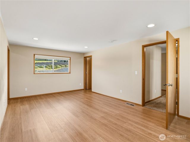 704 Flintstone Drive, Camano Island, WA 98282