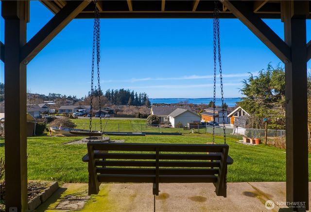 704 Flintstone Drive, Camano Island, WA 98282
