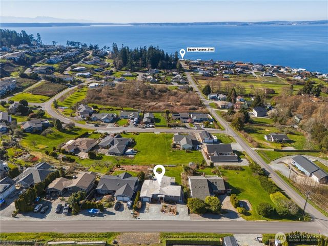 704 Flintstone Drive, Camano Island, WA 98282