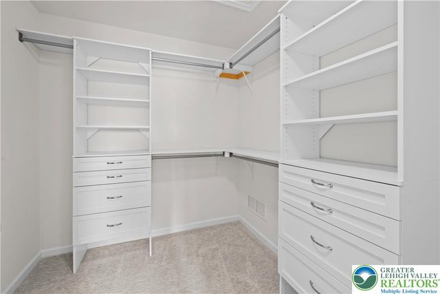 334 Redclover Lane, Upper Macungie Twp, PA 18104