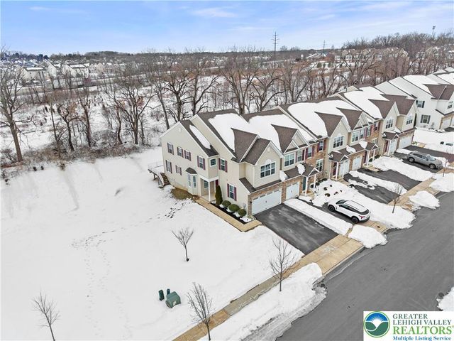 334 Redclover Lane, Upper Macungie Twp, PA 18104