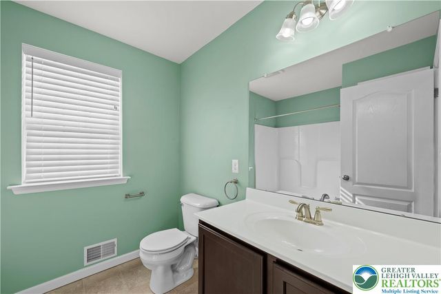 334 Redclover Lane, Upper Macungie Twp, PA 18104