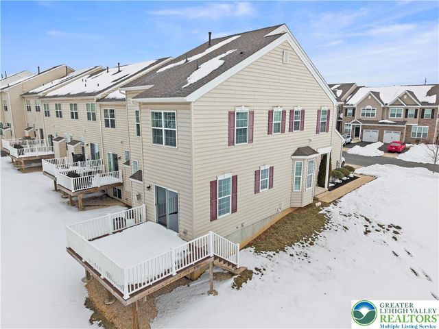 334 Redclover Lane, Upper Macungie Twp, PA 18104