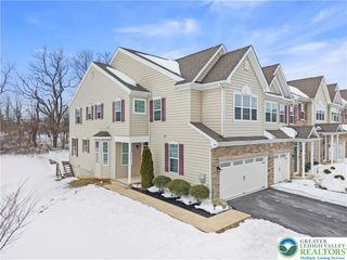 334 Redclover Lane, Upper Macungie Twp, PA 18104