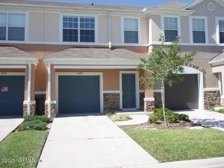 5699 PARKSTONE CROSSING Drive, Jacksonville, FL 32258