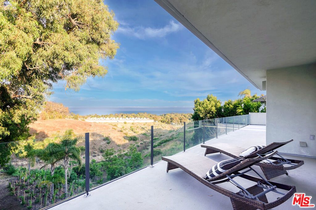 28907 Wight Road, Malibu, CA 90265