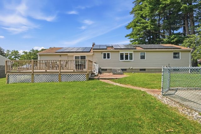 25 Paulson Dr, West Springfield, MA 01089