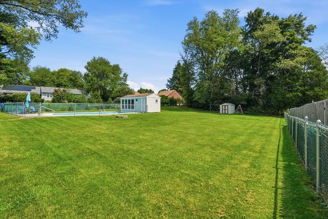 25 Paulson Dr, West Springfield, MA 01089
