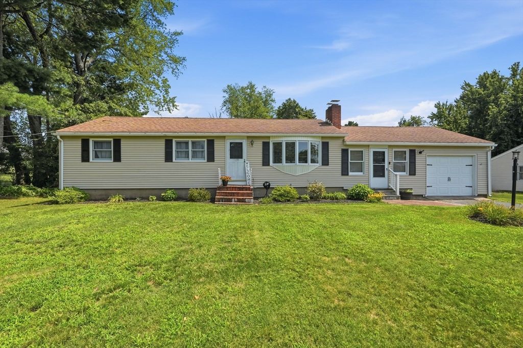 25 Paulson Dr, West Springfield, MA 01089