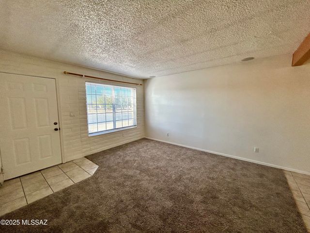 3725 S Calle Polar, Tucson, AZ 85730