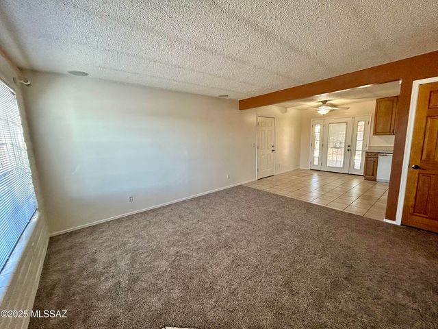 3725 S Calle Polar, Tucson, AZ 85730
