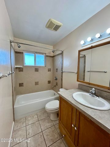 3725 S Calle Polar, Tucson, AZ 85730