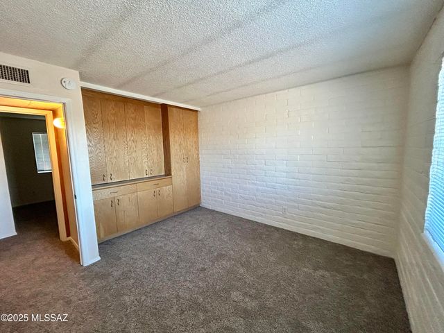 3725 S Calle Polar, Tucson, AZ 85730