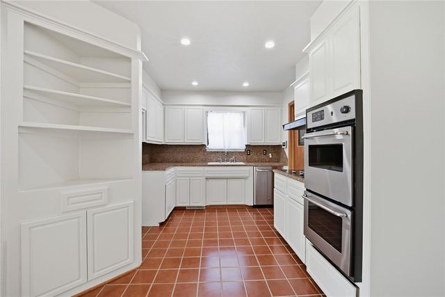 110 Utah Avenue, Yukon, OK 73099