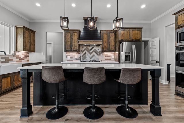 204 Zebrastone Way, Poolville, TX 76487