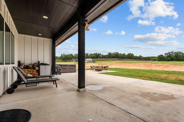 204 Zebrastone Way, Poolville, TX 76487