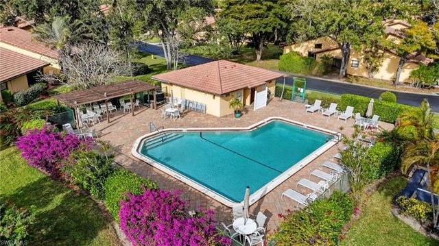 5365 Governors DR, Fort Myers, FL 33907