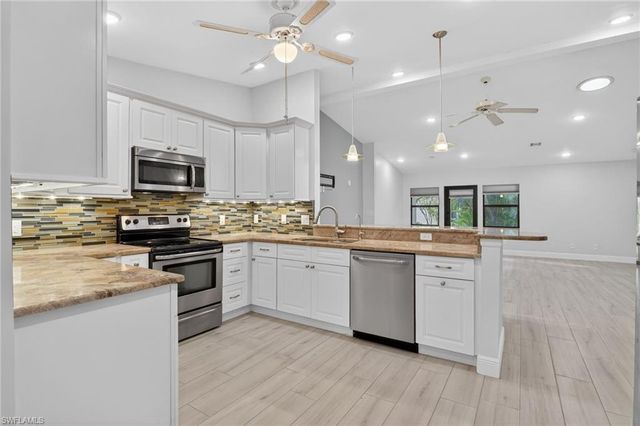 5365 Governors DR, Fort Myers, FL 33907