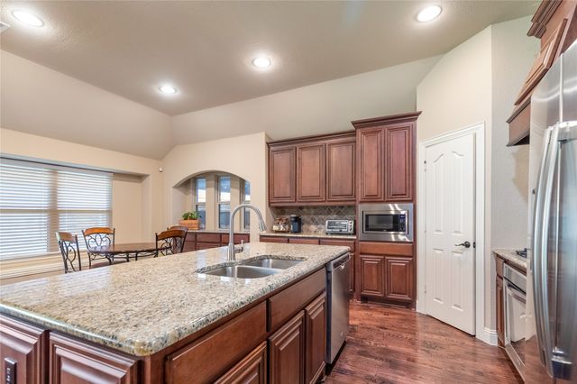 12737 Steadman Farms Drive, Fort Worth, TX 76244