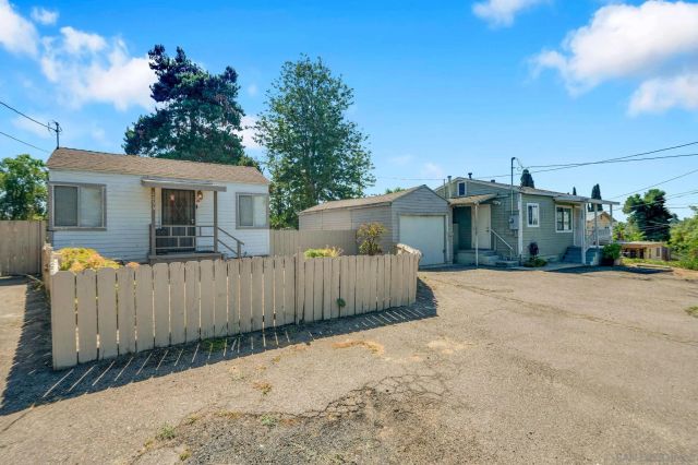 2233-2235 El Prado Ave, Lemon Grove, CA 91945