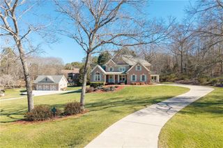 8015 Hurakan Creek Crossing, Cumming, GA 30028
