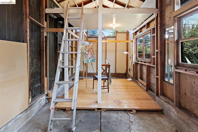 1385 Francisco St, Berkeley, CA 94702