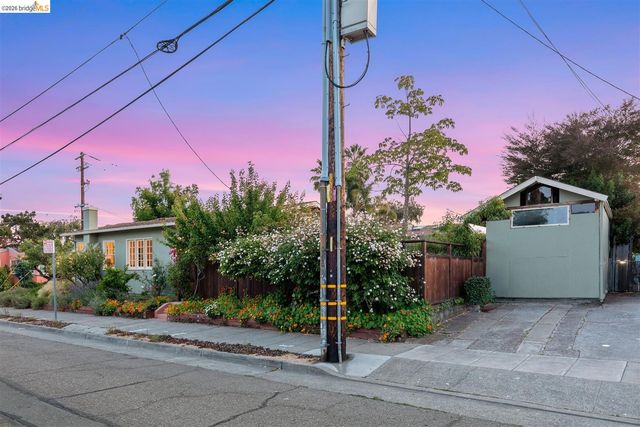1385 Francisco St, Berkeley, CA 94702