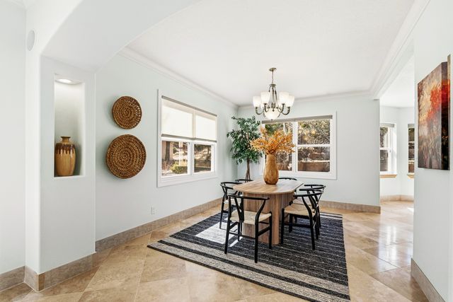 5705 Quemazon, Los Alamos, NM 87544