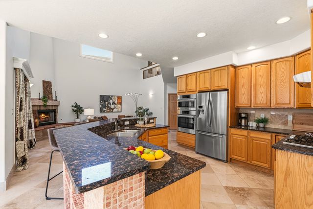 5705 Quemazon, Los Alamos, NM 87544