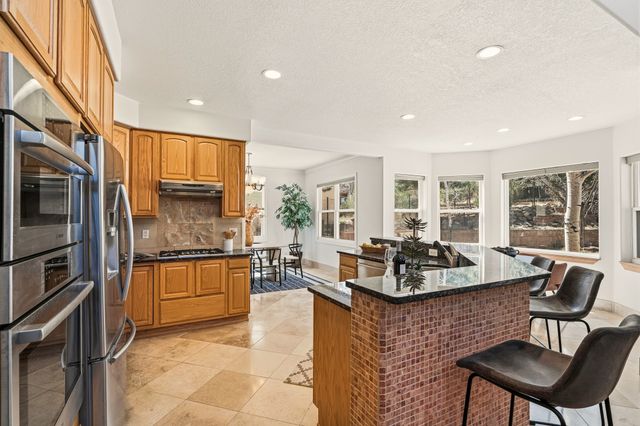 5705 Quemazon, Los Alamos, NM 87544