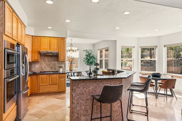 5705 Quemazon, Los Alamos, NM 87544