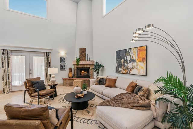 5705 Quemazon, Los Alamos, NM 87544