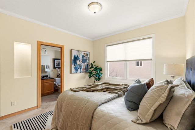 5705 Quemazon, Los Alamos, NM 87544