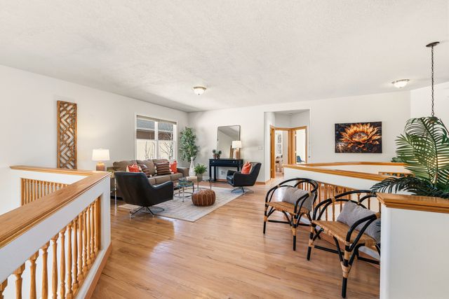 5705 Quemazon, Los Alamos, NM 87544