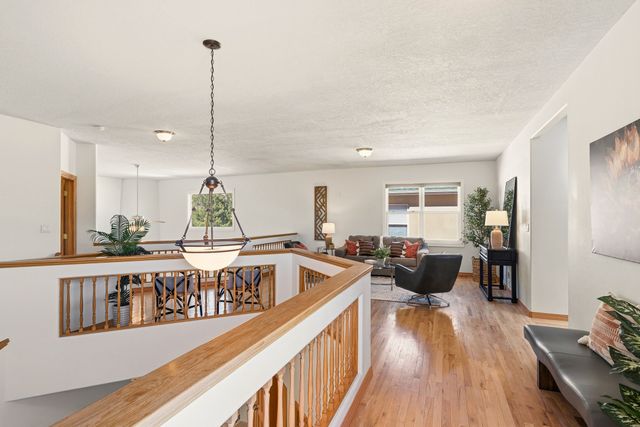 5705 Quemazon, Los Alamos, NM 87544