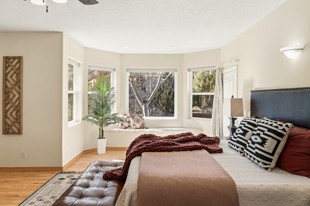 5705 Quemazon, Los Alamos, NM 87544