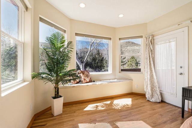 5705 Quemazon, Los Alamos, NM 87544