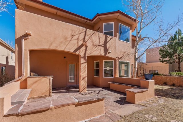 5705 Quemazon, Los Alamos, NM 87544