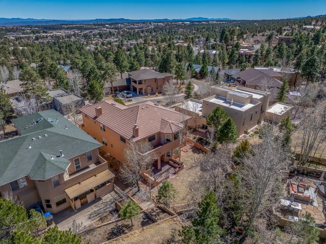 5705 Quemazon, Los Alamos, NM 87544