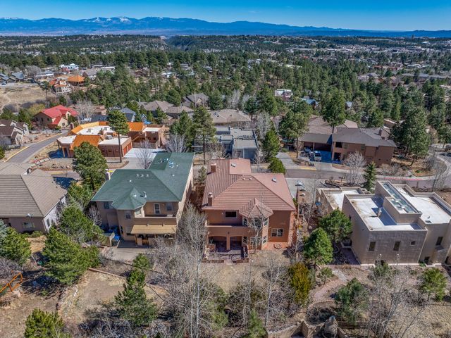 5705 Quemazon, Los Alamos, NM 87544