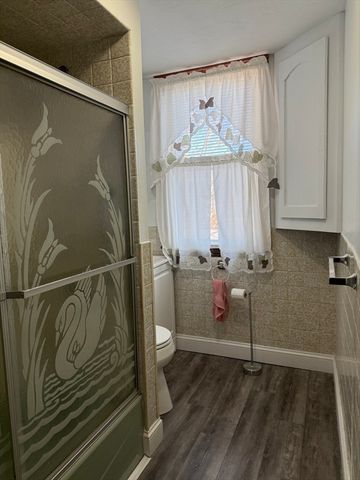 97 Courtland St 2, Worcester, MA 01602