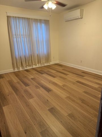 97 Courtland St 2, Worcester, MA 01602