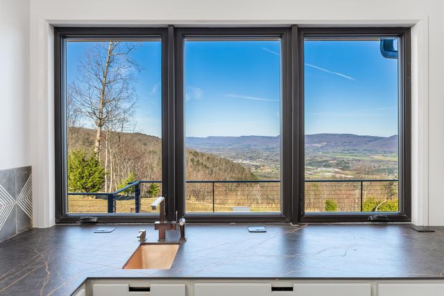 181 Sky High Trail, Dunlap, TN 37327