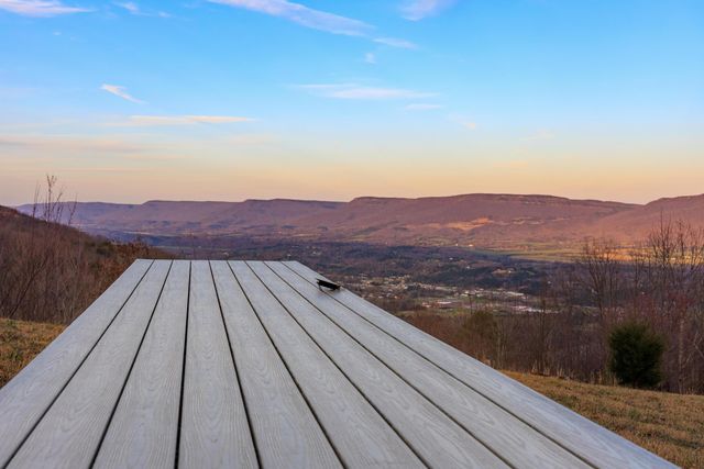 181 Sky High Trail, Dunlap, TN 37327