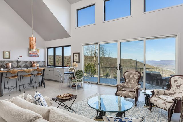 181 Sky High Trail, Dunlap, TN 37327
