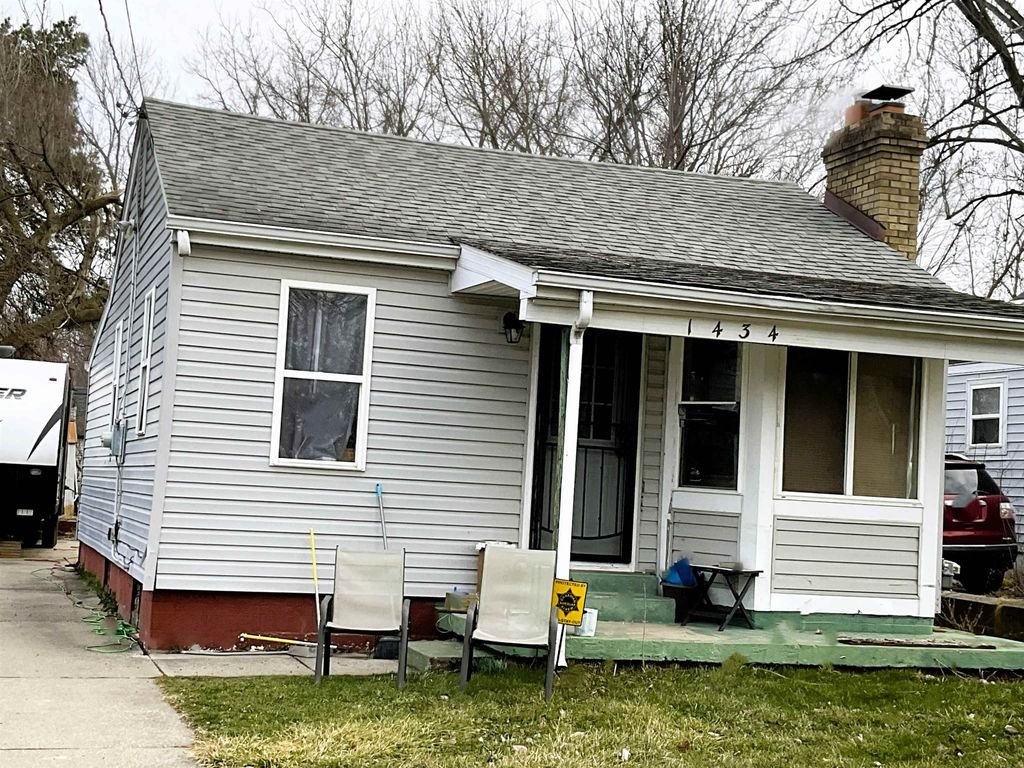 1434 Knickerbocker Avenue, Flint, MI 48505