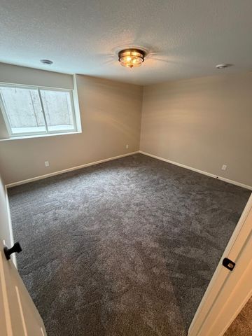 1141 Pinewood Trail, New Richmond, WI 54017