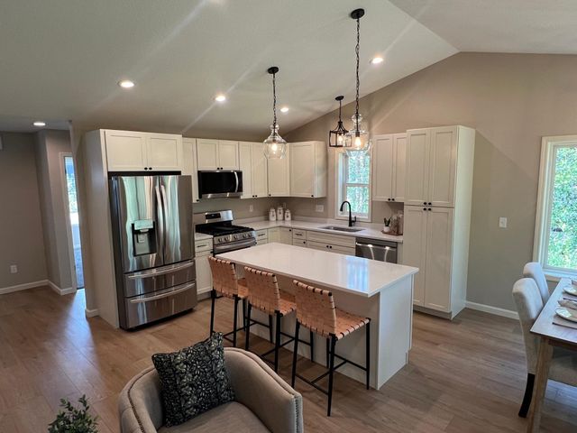 1141 Pinewood Trail, New Richmond, WI 54017